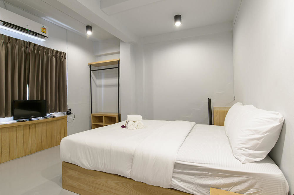 Little Lanna Guesthouse Чиангмай Экстерьер фото